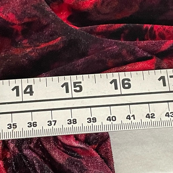 NWT Chelsea & Violet Red Floral Blouse Size Large‎ - Picture 6 of 11